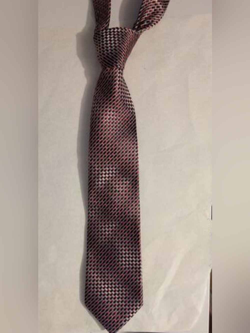 Christian Aujard Liberté Paris Silk Tie Red Black Gray Geometric Pattern 3.25"